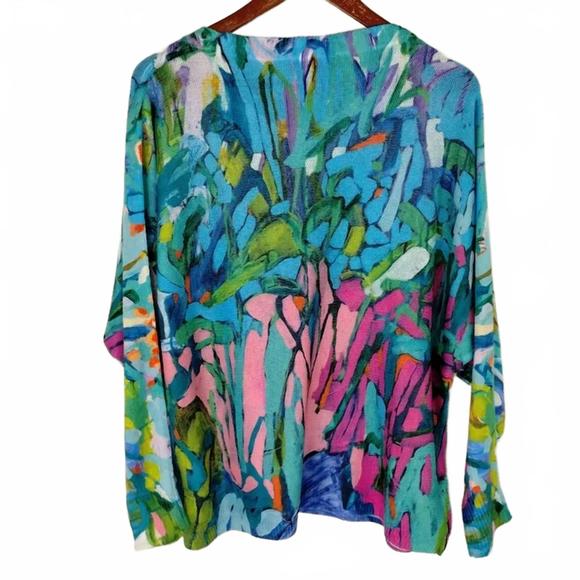 NEW CLAIRE DESJARDINS tunic watercolor top - plus in multicolor - Picture 3 of 3